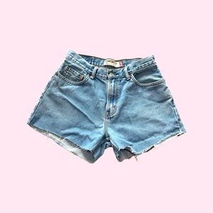 Vintage Levi’s Denim High Waisted Shorts